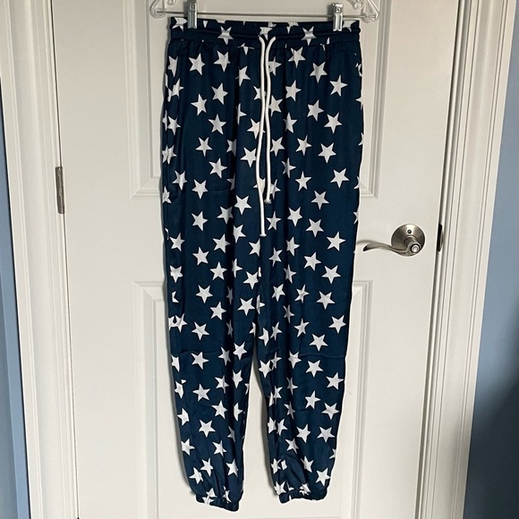 New! Superdown Miranda Blue/White Star Print Allover Track Pants 35384 - Picture 2 of 11